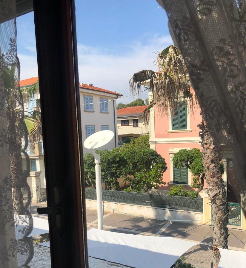 Hotel Aurora Marina di Cecina Eksteriør billede